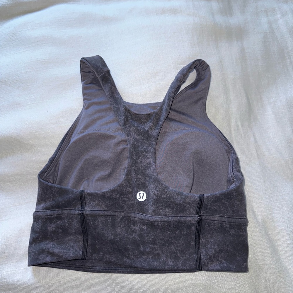 Lululemon C/D sports bra